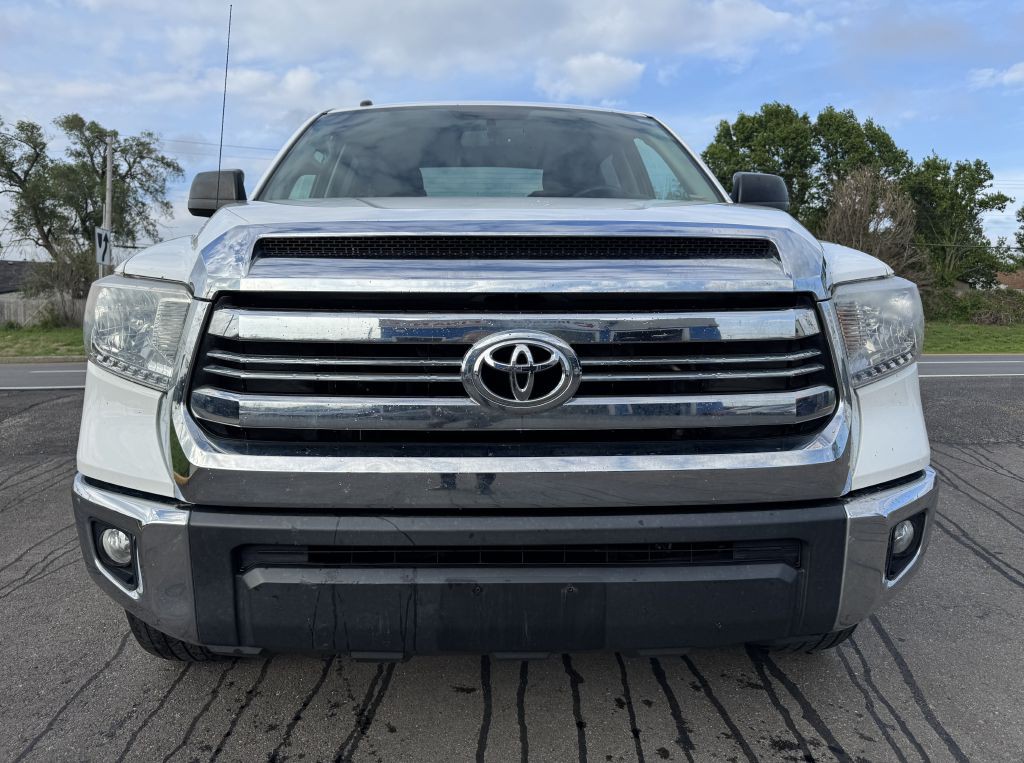 2017 Toyota Tundra Image 4