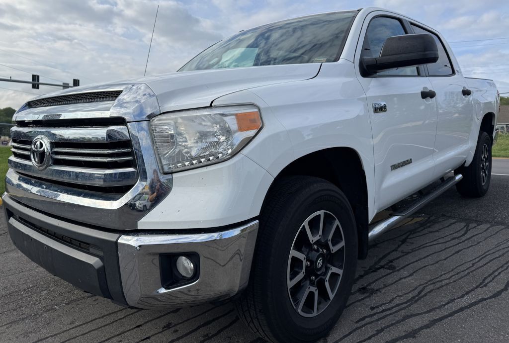 2017 Toyota Tundra Image 8