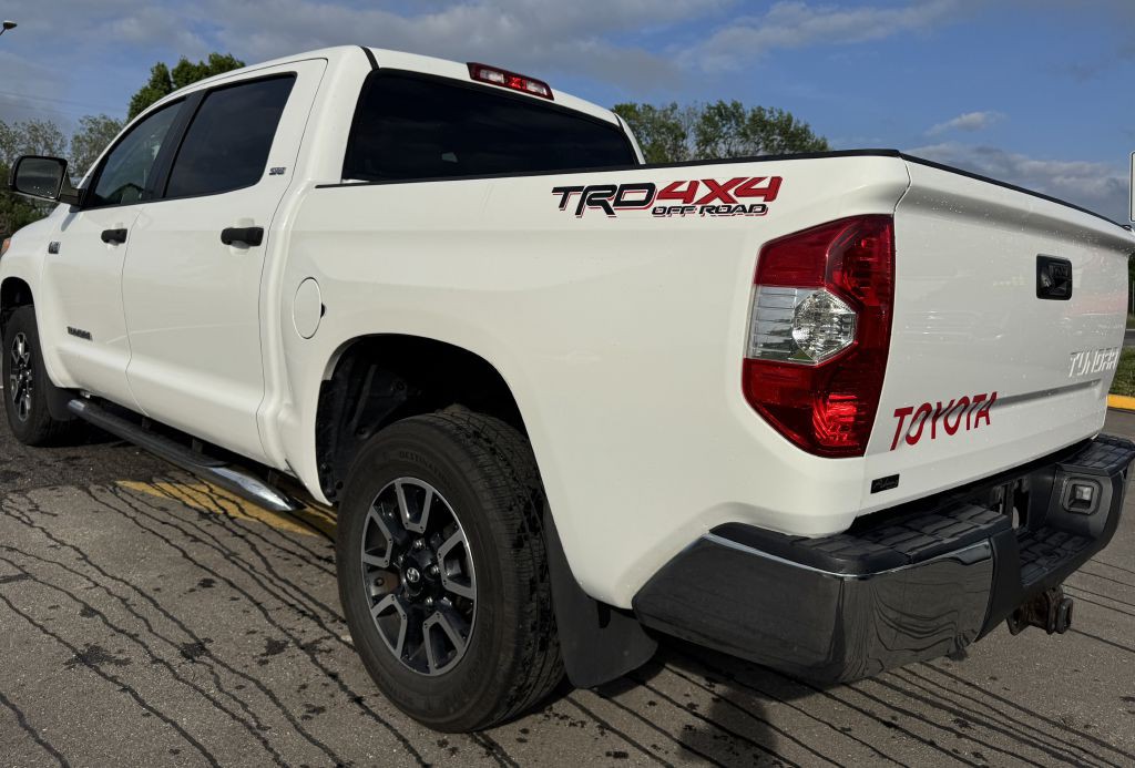2017 Toyota Tundra Image 14