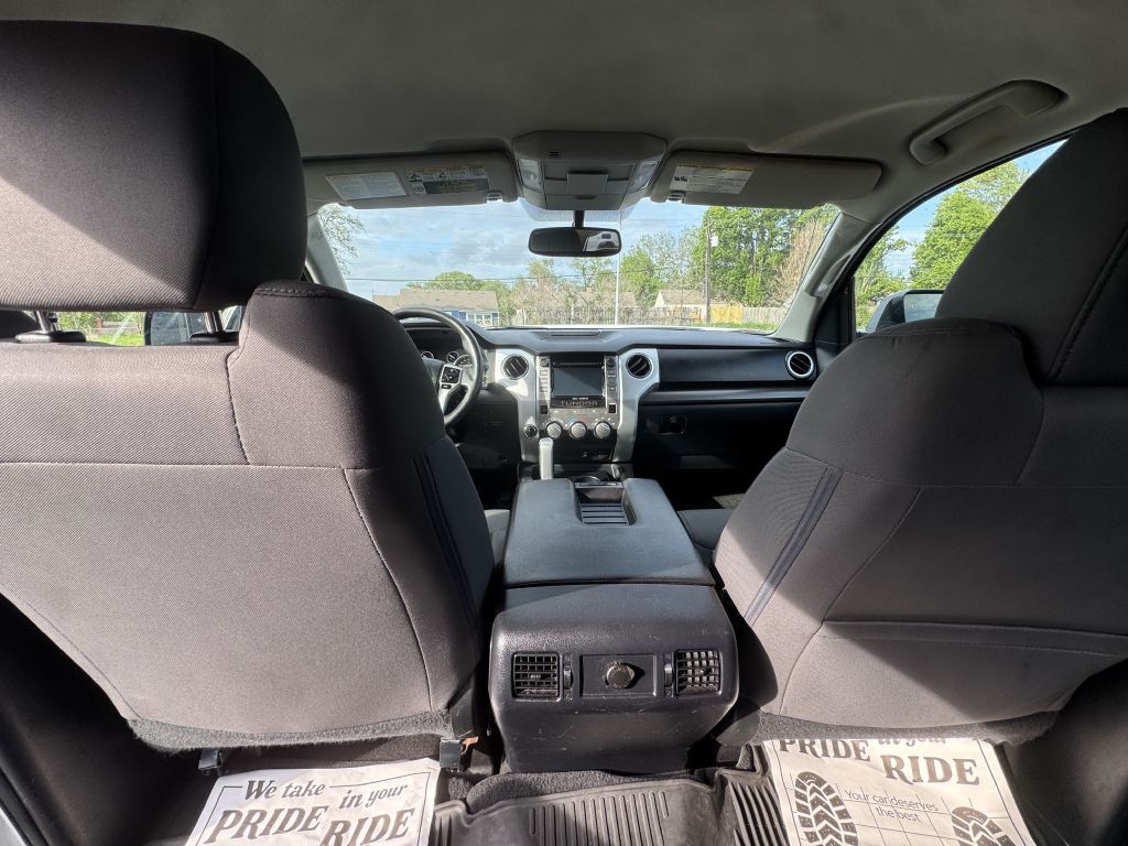 2017 Toyota Tundra Image 19