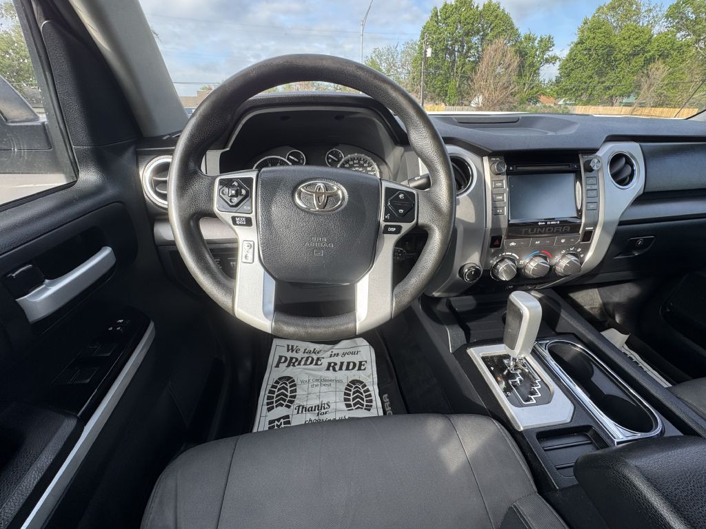 2017 Toyota Tundra Image 20