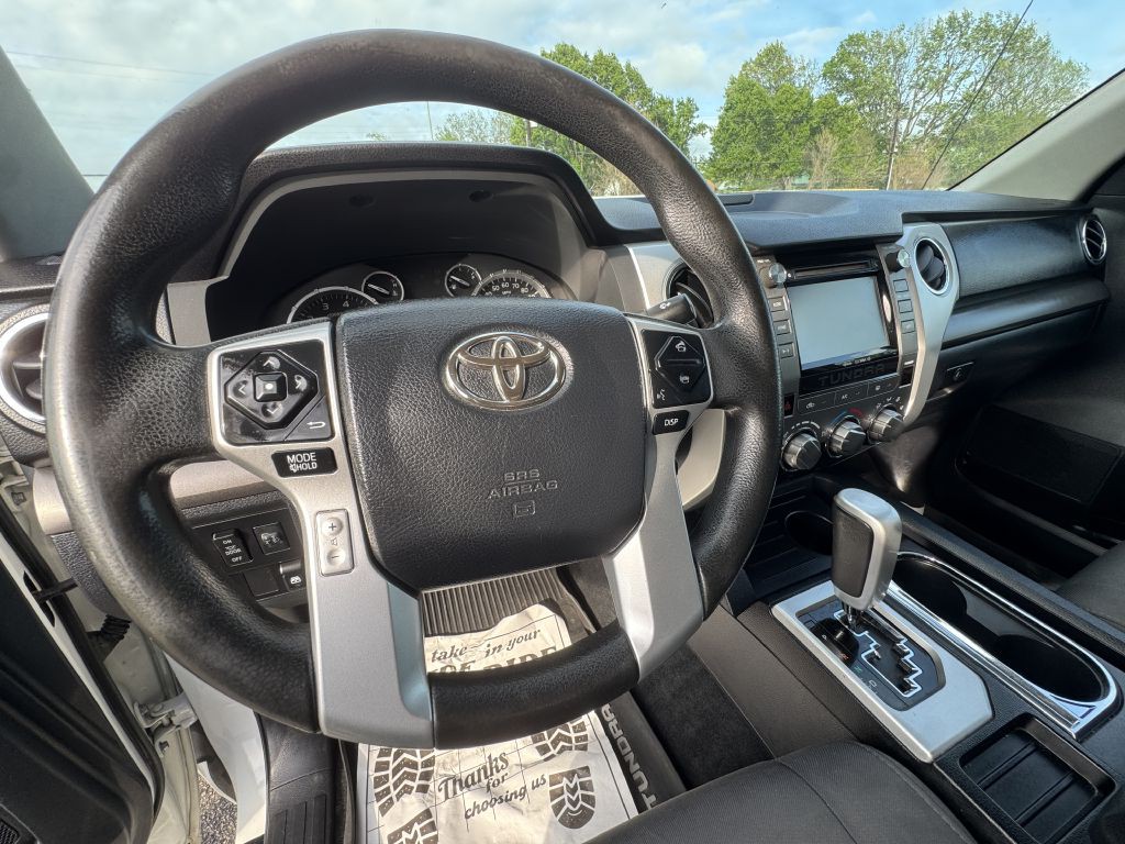 2017 Toyota Tundra Image 22