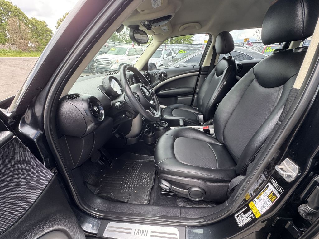 2015 MINI Cooper Image 22