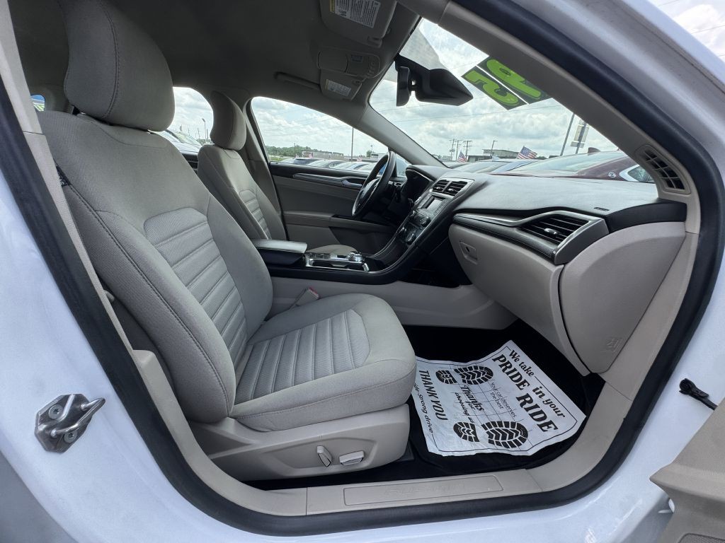 2018 Ford Fusion Image 25