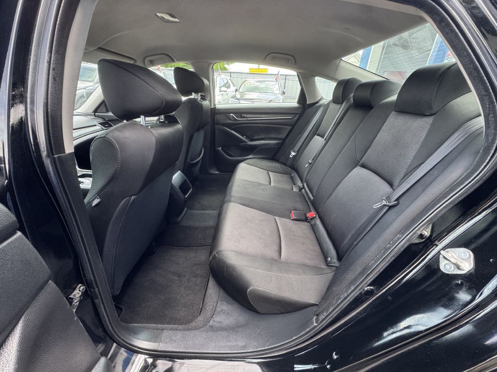 2019 Honda Accord Image 21