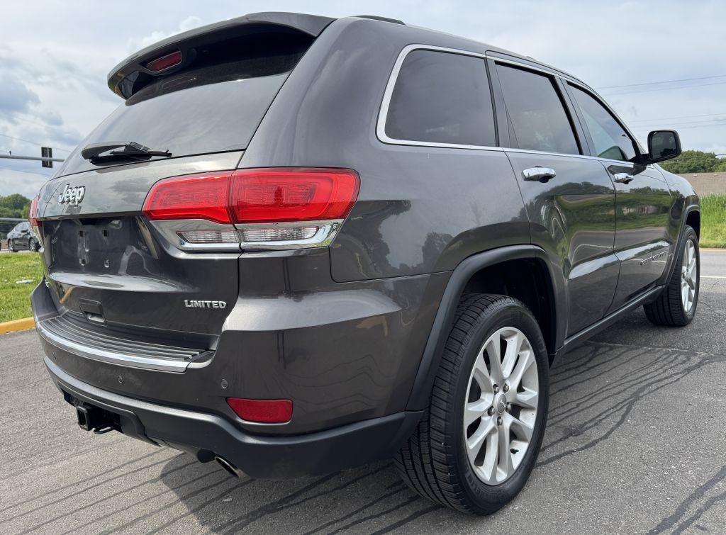 2017 Jeep Grand Cherokee Image 11