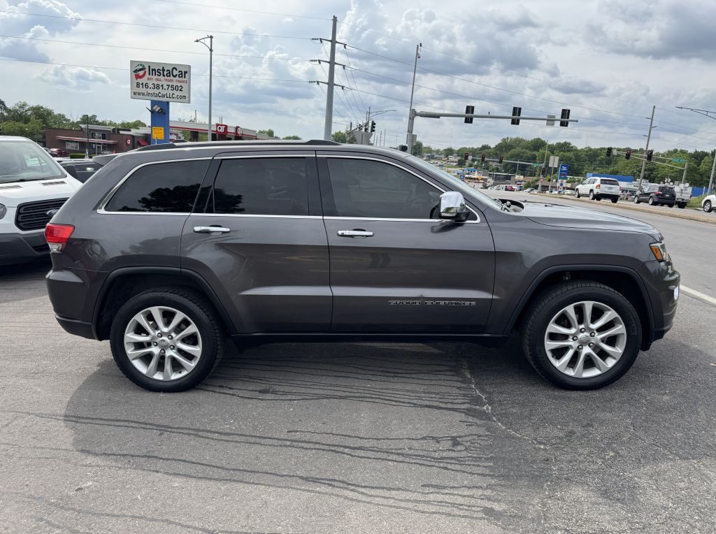 2017 Jeep Grand Cherokee Image 15