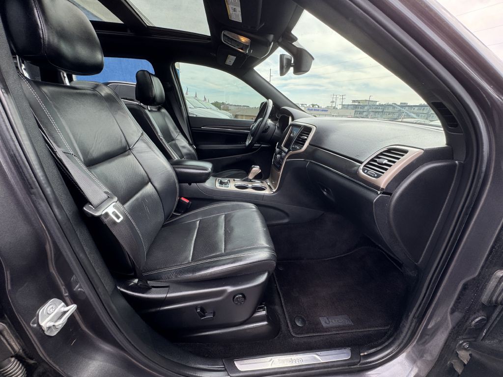 2017 Jeep Grand Cherokee Image 19
