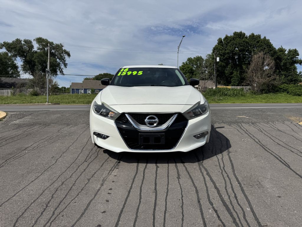 2016 Nissan Maxima Image 4