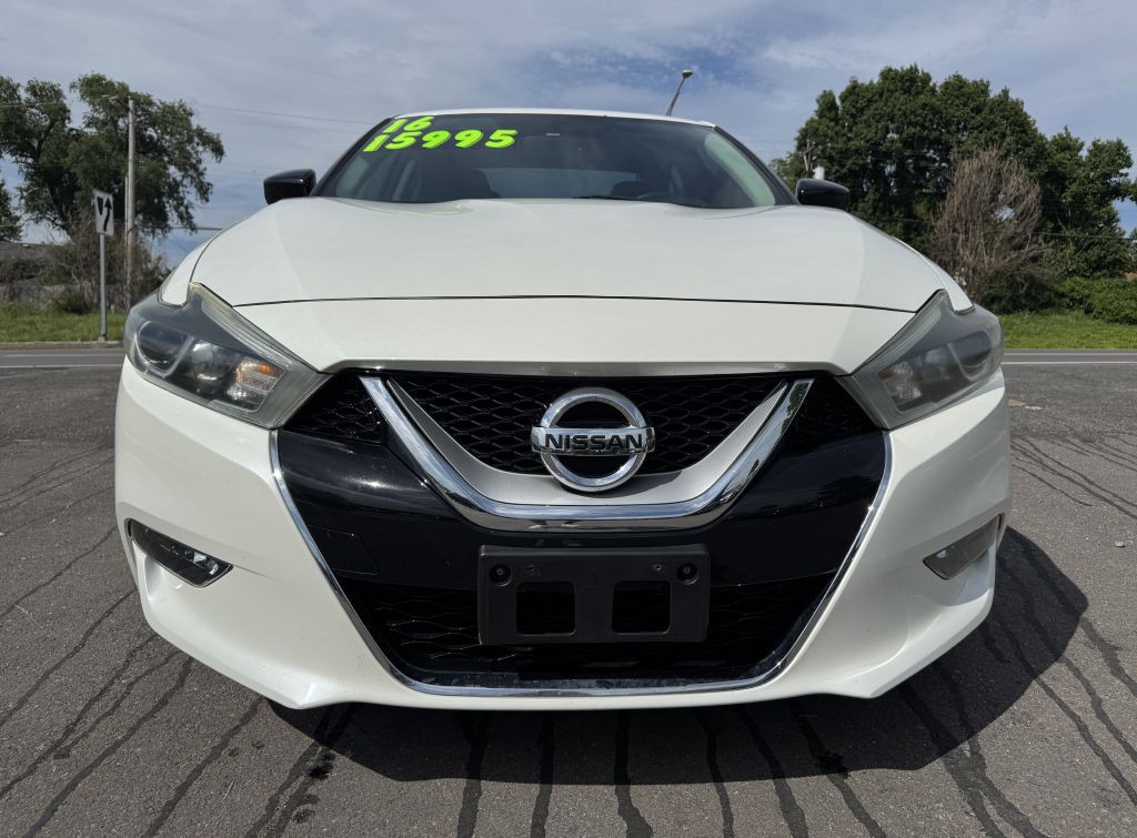 2016 Nissan Maxima Image 5