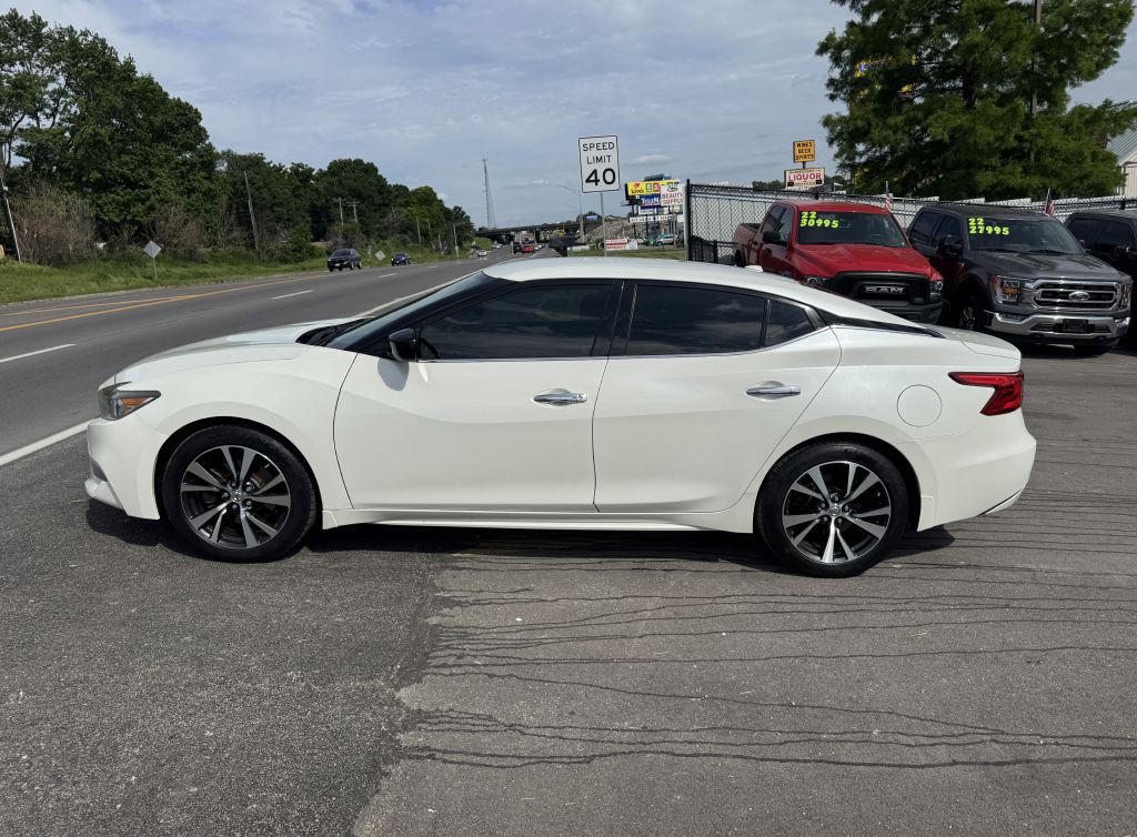 2016 Nissan Maxima Image 16