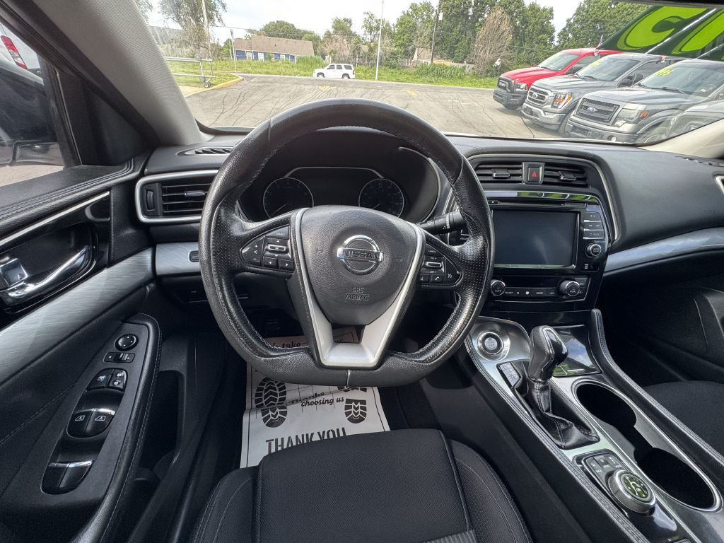 2016 Nissan Maxima Image 25