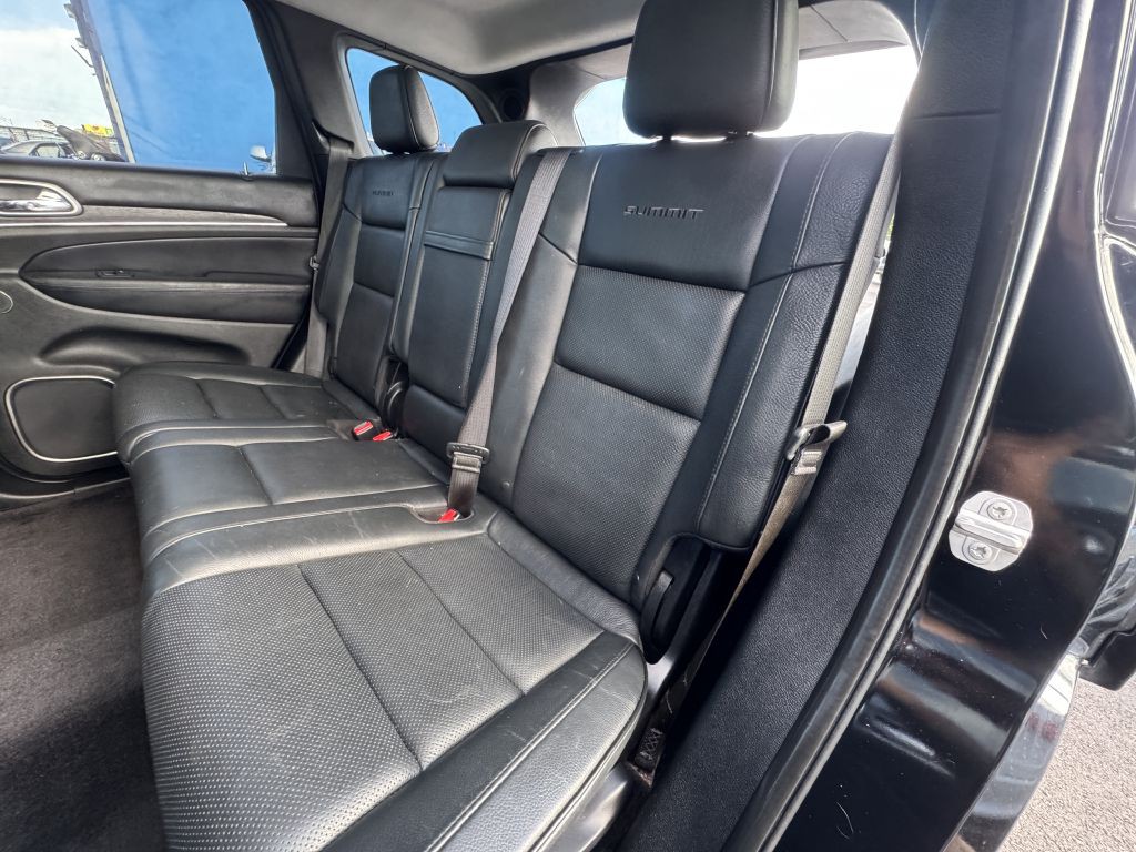 2017 Jeep Grand Cherokee Image 24