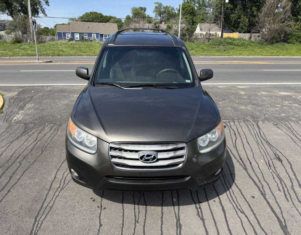 2012 Hyundai Santa Fe Image 2