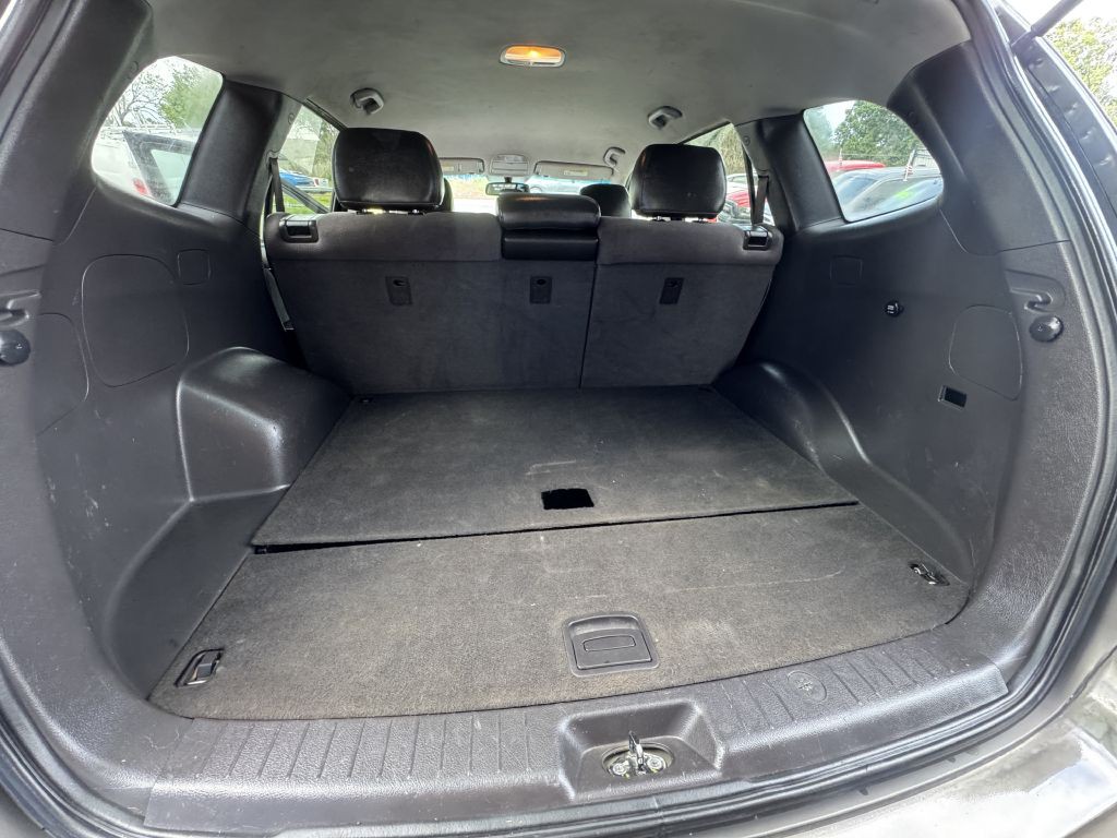 2012 Hyundai Santa Fe Image 15
