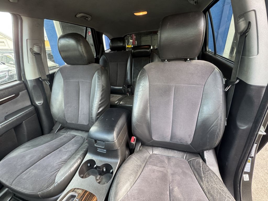 2012 Hyundai Santa Fe Image 17