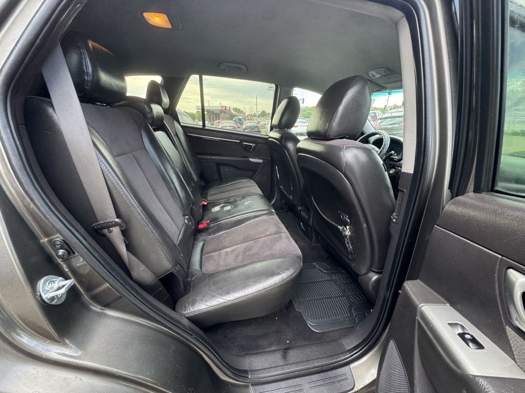 2012 Hyundai Santa Fe Image 19