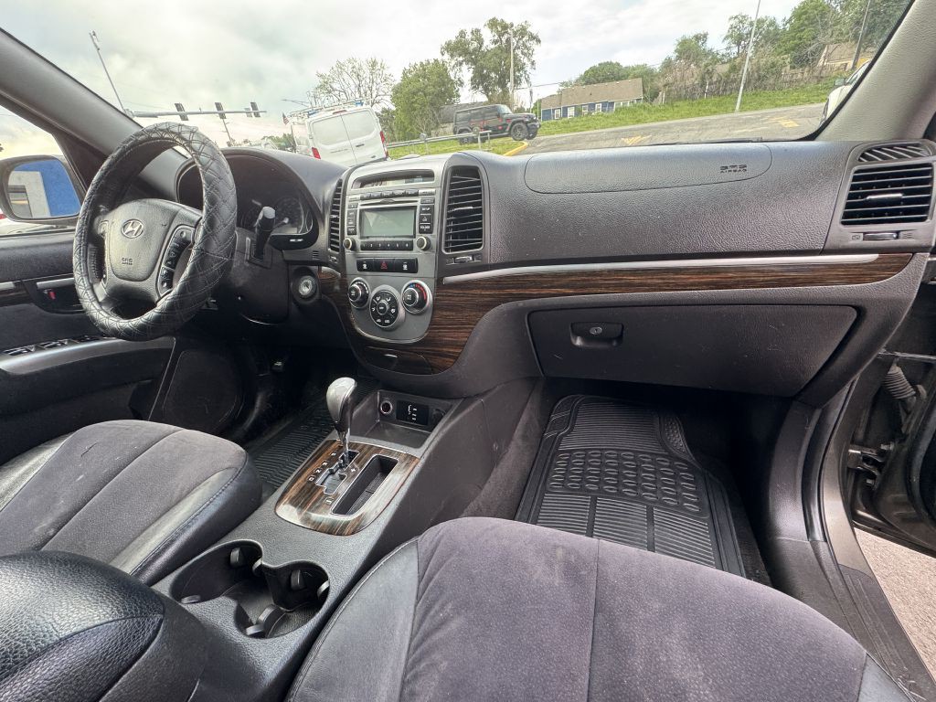 2012 Hyundai Santa Fe Image 22