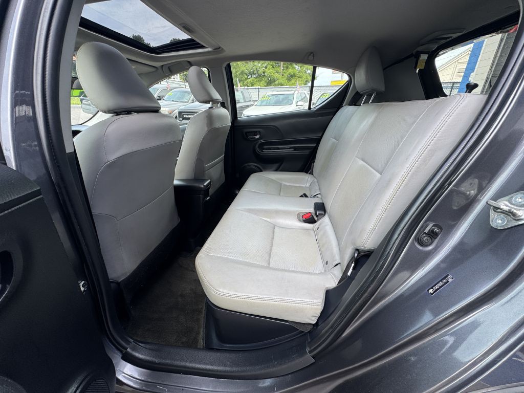 2018 Toyota Prius Image 18