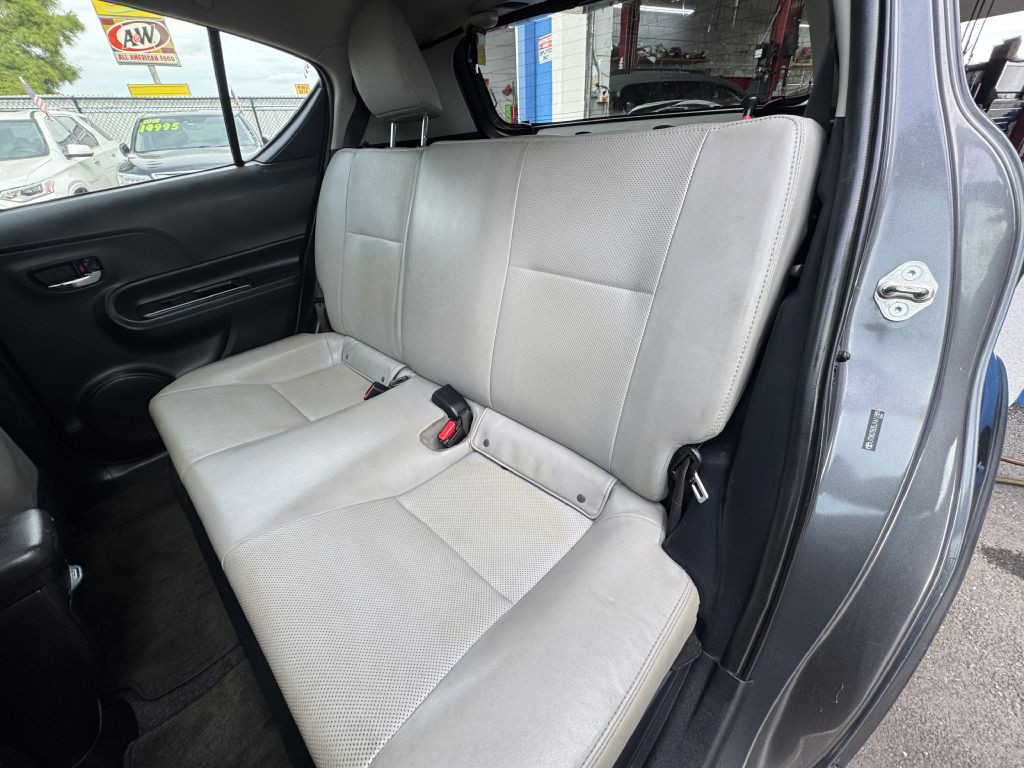 2018 Toyota Prius Image 19