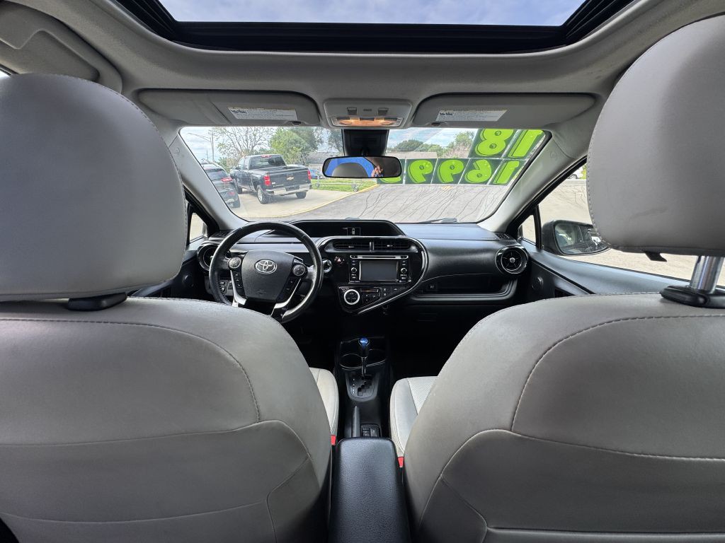2018 Toyota Prius Image 20
