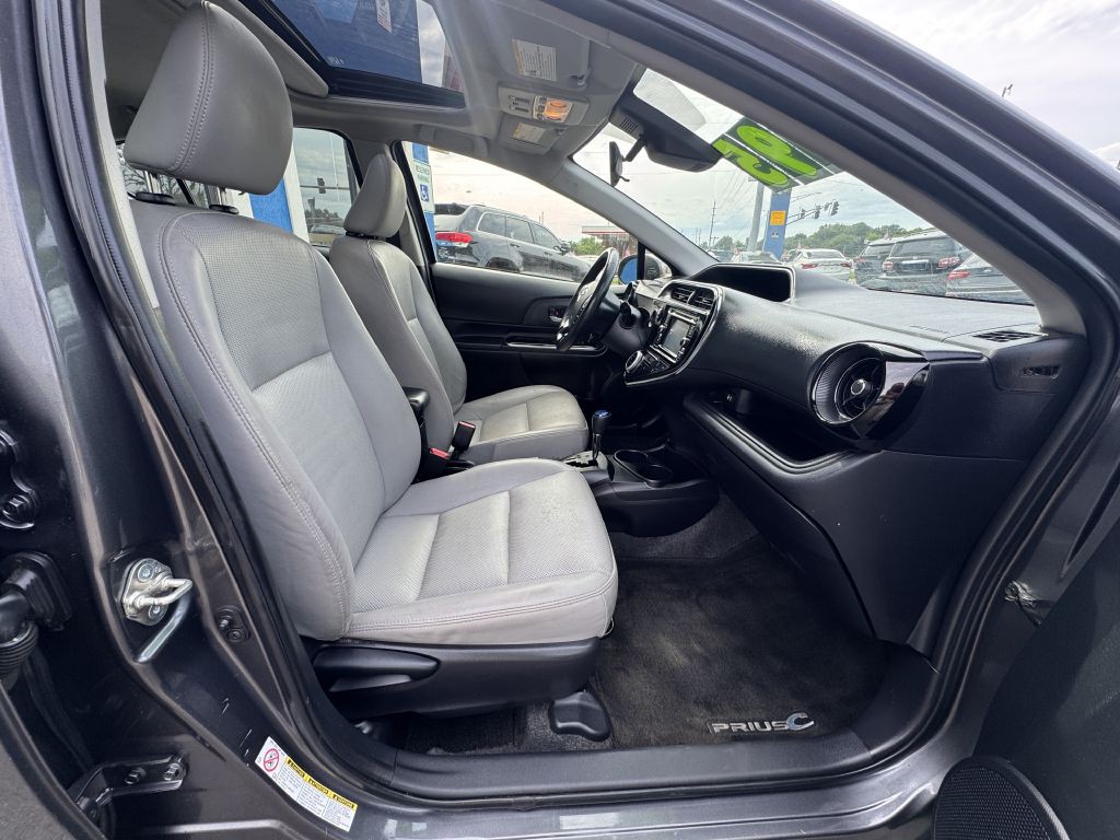 2018 Toyota Prius Image 23
