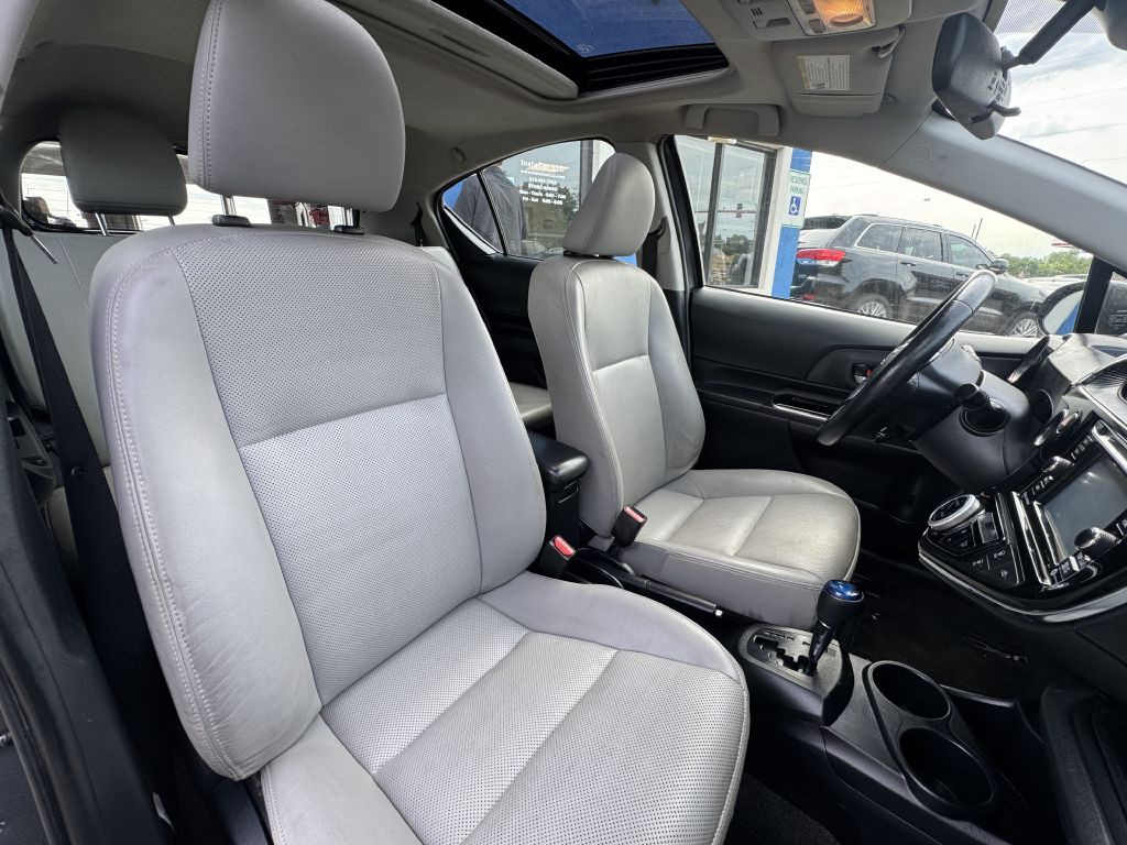 2018 Toyota Prius Image 25