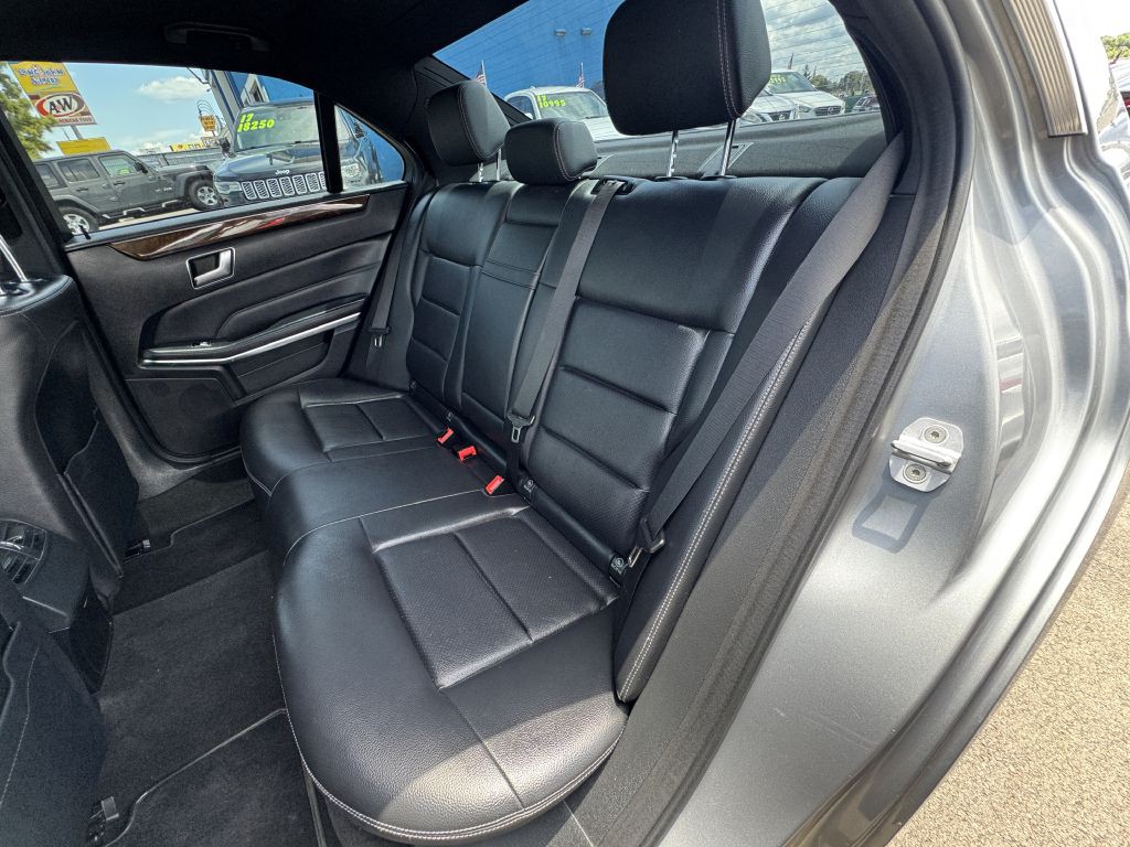 2014 Mercedes-Benz E-Class Image 26