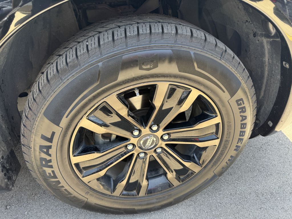 2019 Nissan Armada Image 25