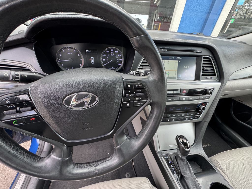 2015 Hyundai Sonata Image 21