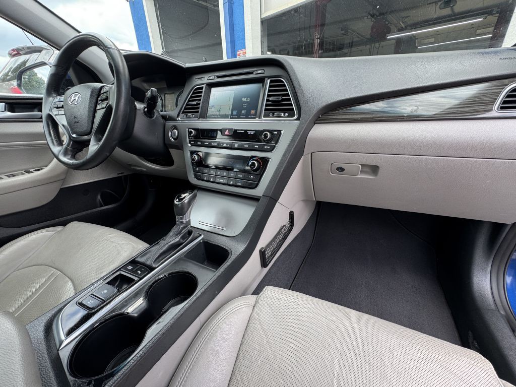 2015 Hyundai Sonata Image 28