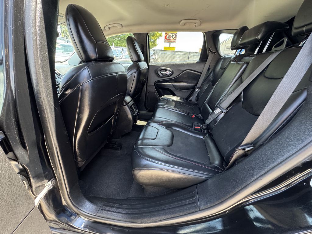 2020 Jeep Cherokee Image 16
