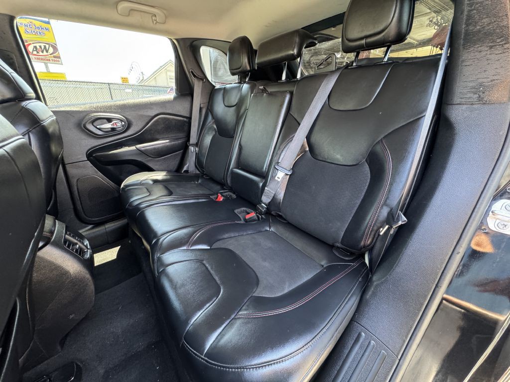 2020 Jeep Cherokee Image 17