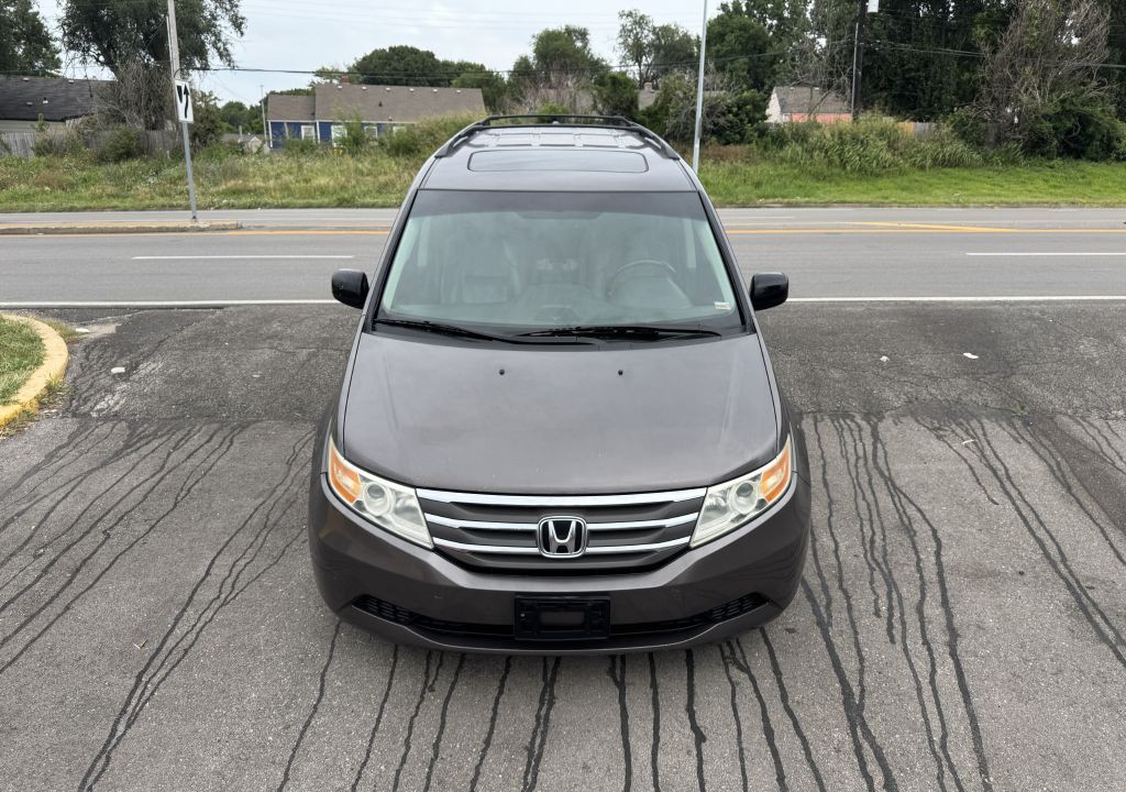 2012 Honda Odyssey Image 2