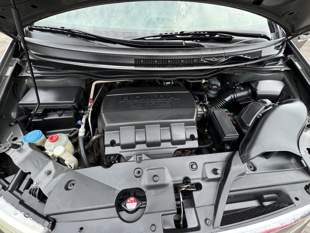 2012 Honda Odyssey Image 25