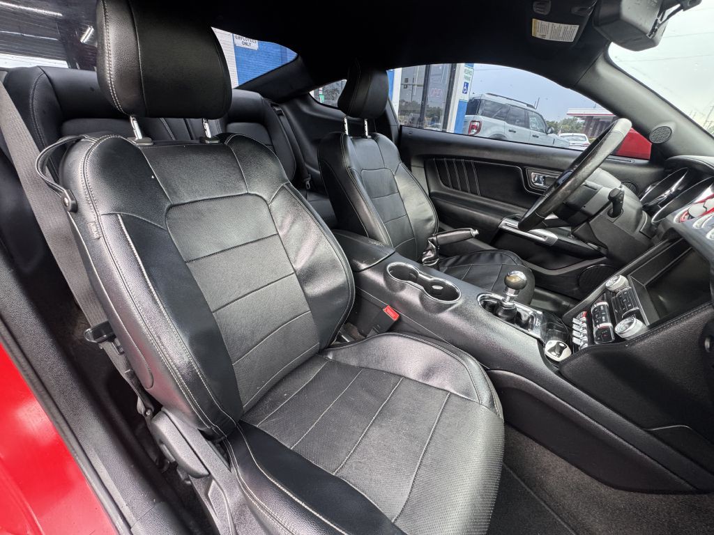 2015 Ford Mustang Image 21