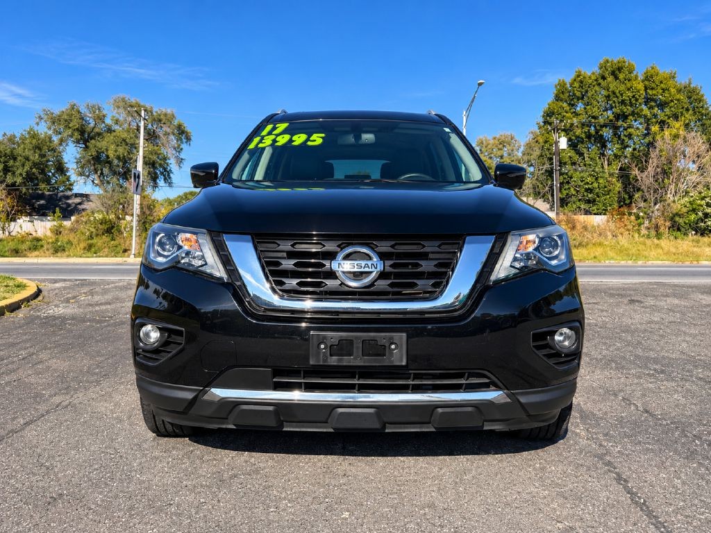 2017 Nissan Pathfinder Image 3