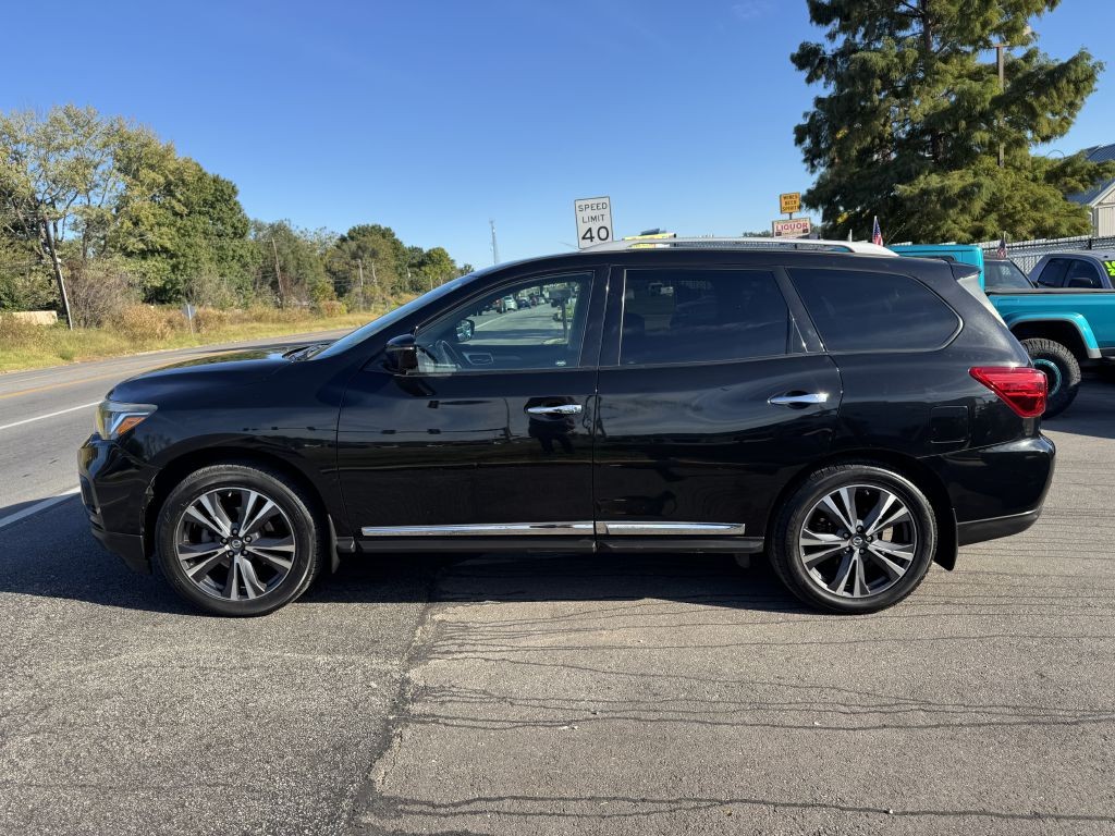 2017 Nissan Pathfinder Image 4