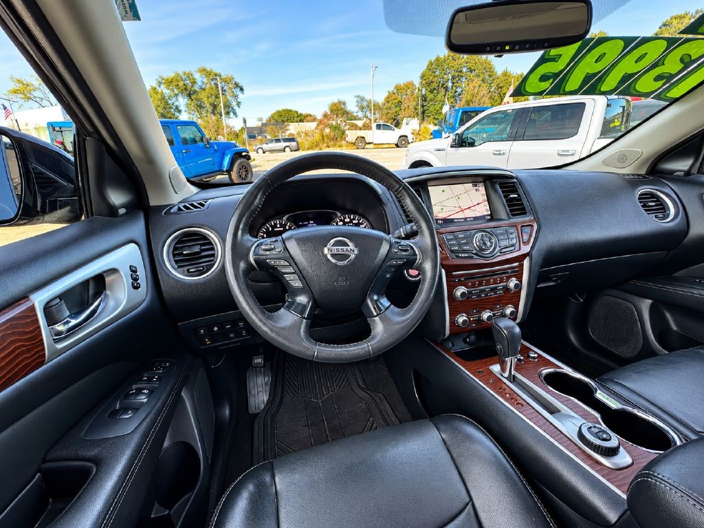 2017 Nissan Pathfinder Image 5