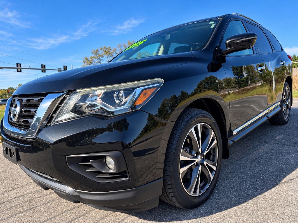 2017 Nissan Pathfinder Image 12