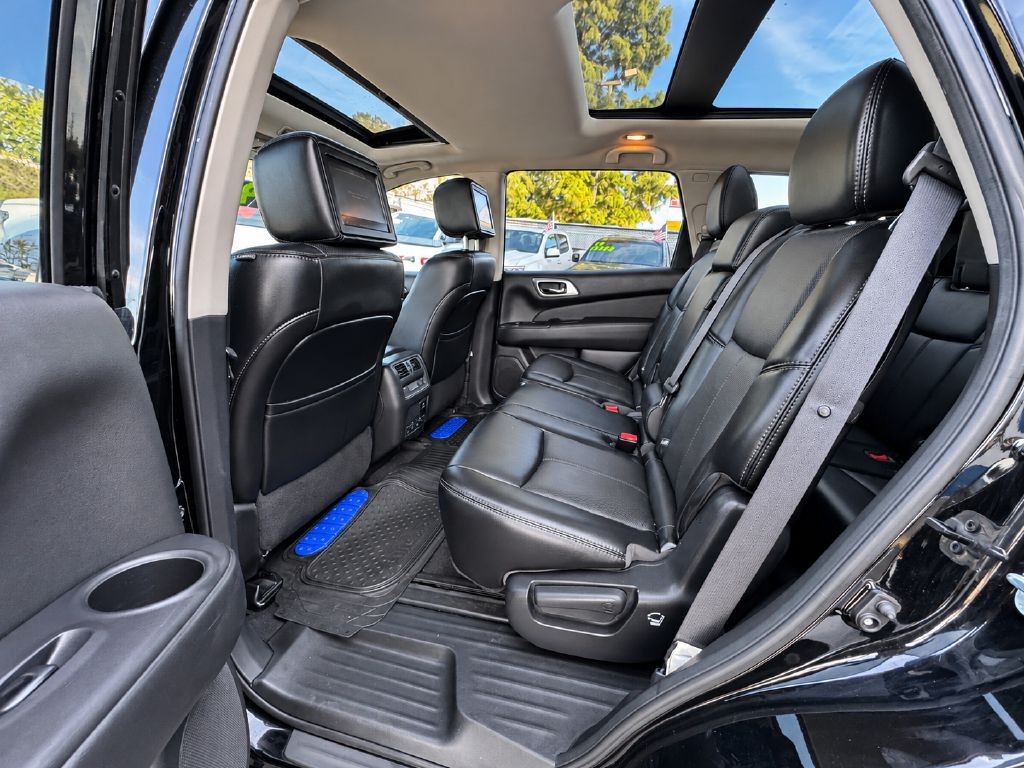 2017 Nissan Pathfinder Image 20