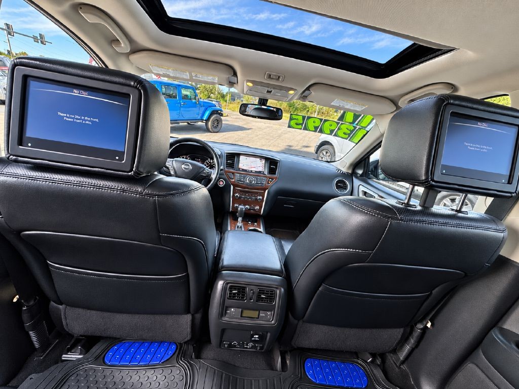 2017 Nissan Pathfinder Image 22