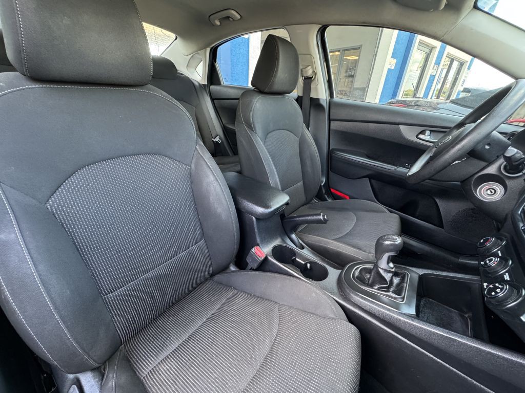 2020 Kia Forte Image 24