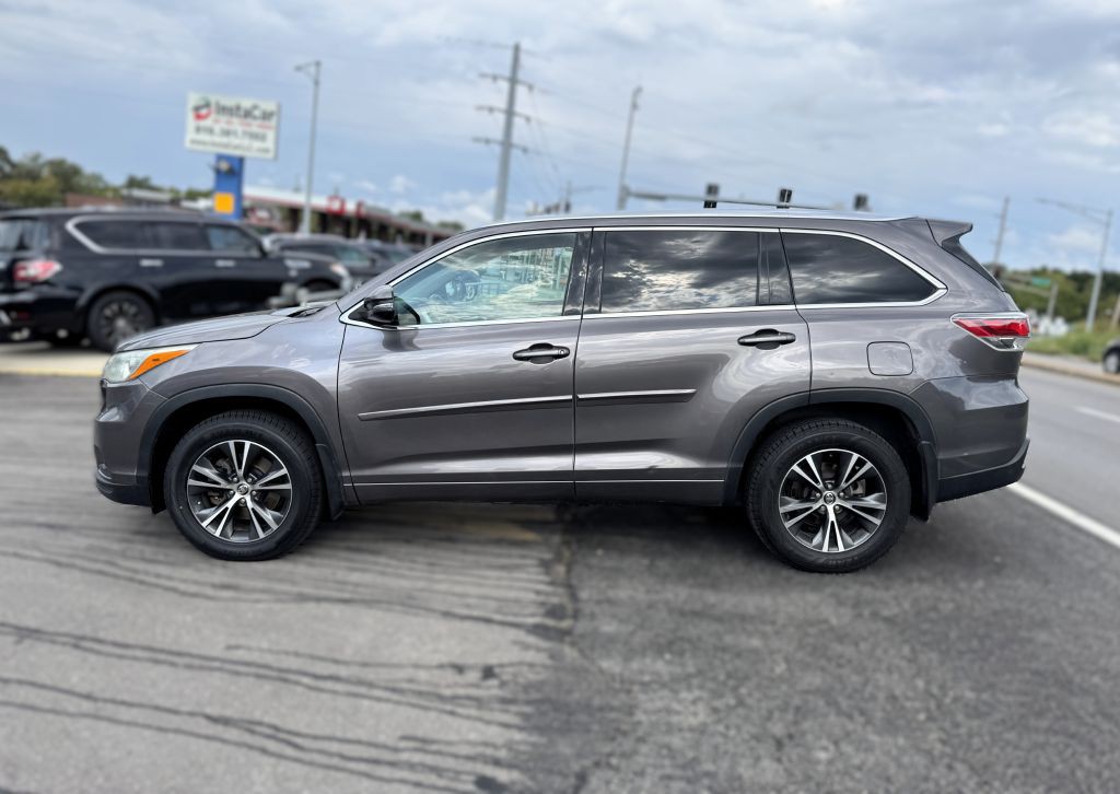 2016 Toyota Highlander Image 4