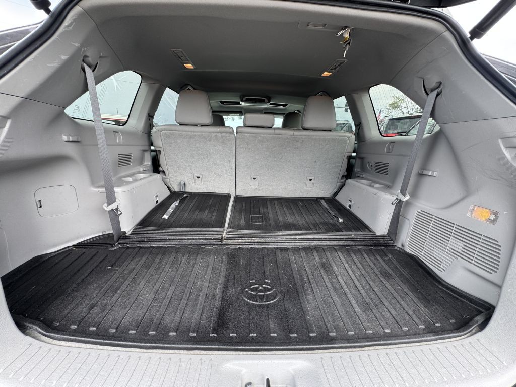 2016 Toyota Highlander Image 7