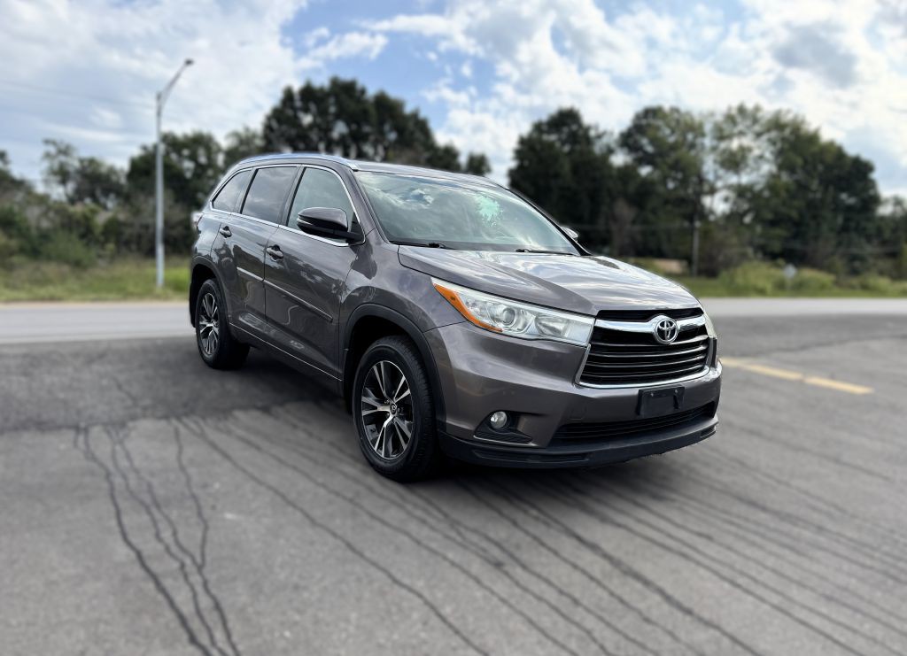 2016 Toyota Highlander Image 22