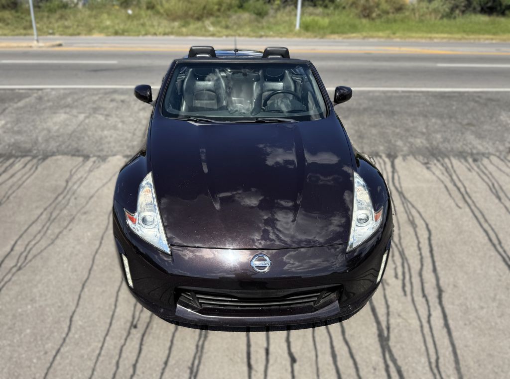 2017 Nissan 370Z Image 14