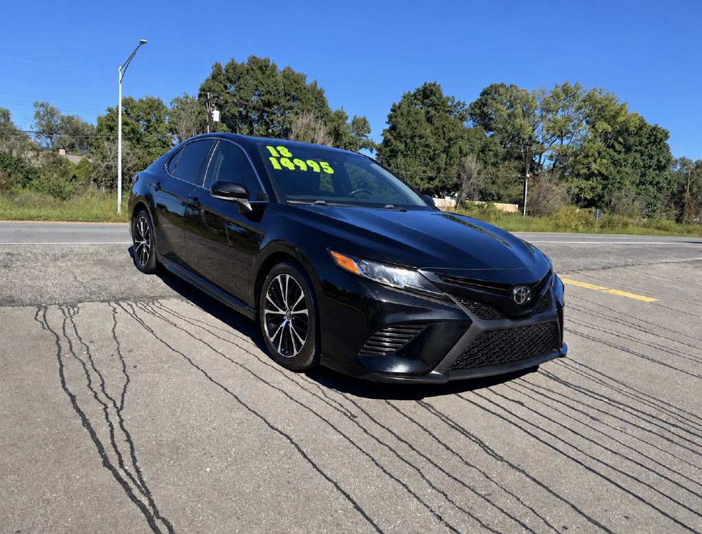 2018 Toyota Camry Image 1