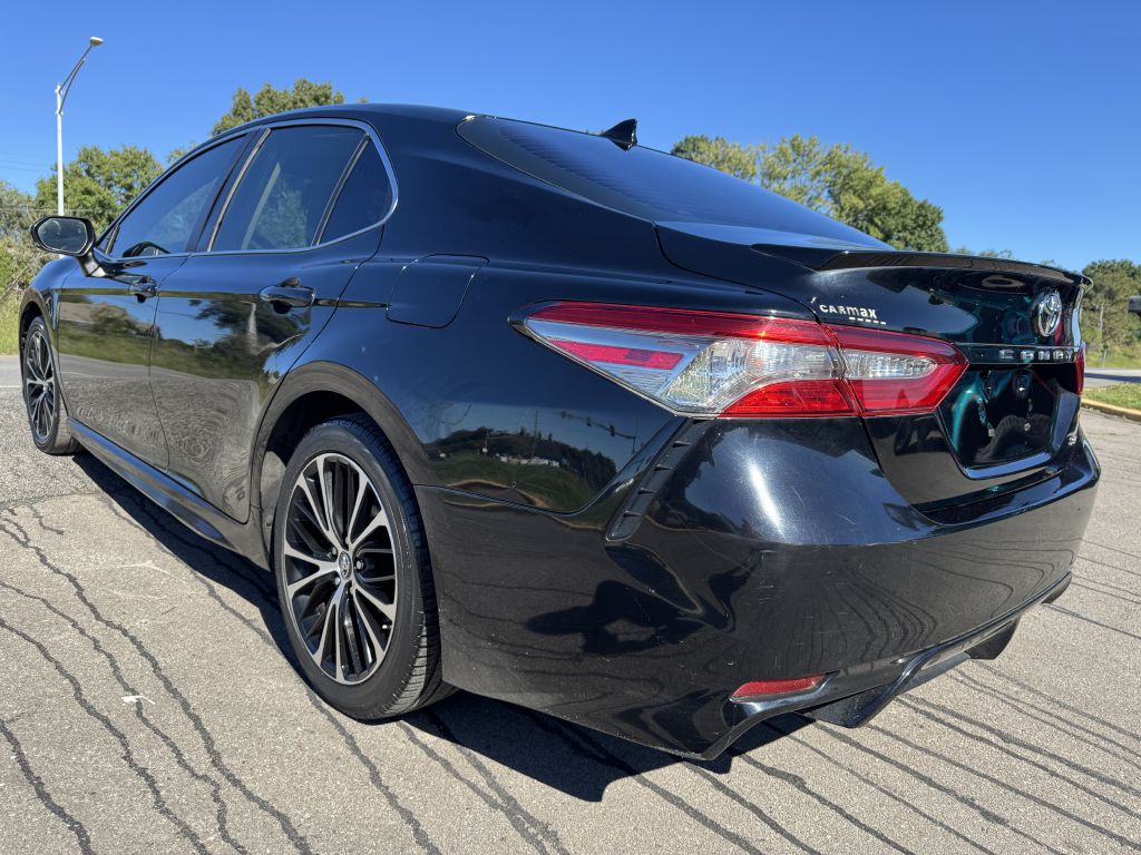 2018 Toyota Camry Image 13