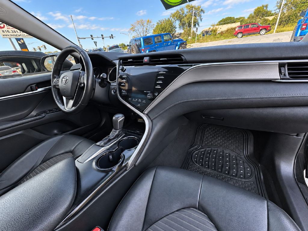 2018 Toyota Camry Image 22